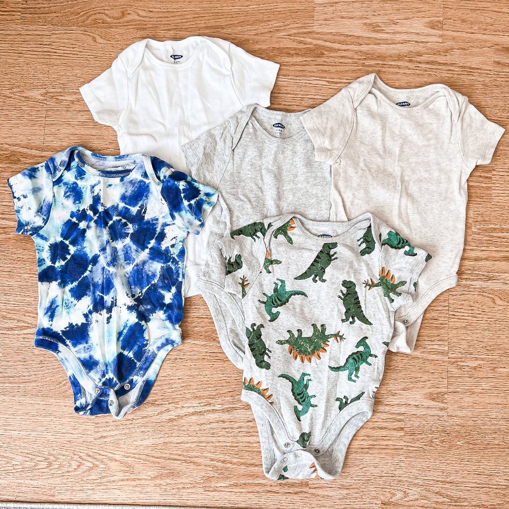 Pack of 5 Old Navy Baby Onesies - Picture 1 of 7